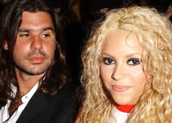 Shakira recuerda su historia con Antonio de la Rúa tras el éxito de sus conciertos en Madrid Shakira recuerda su historia con Antonio de la Rúa tras el éxito de sus conciertos en Madrid