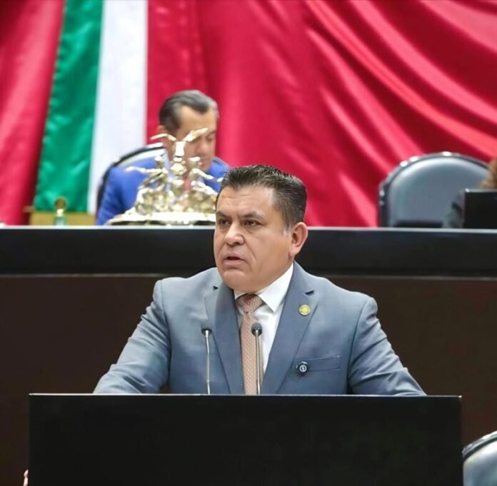 PRI responde a Sheinbaum: falta de medicinas se vive en clínicas y hospitales