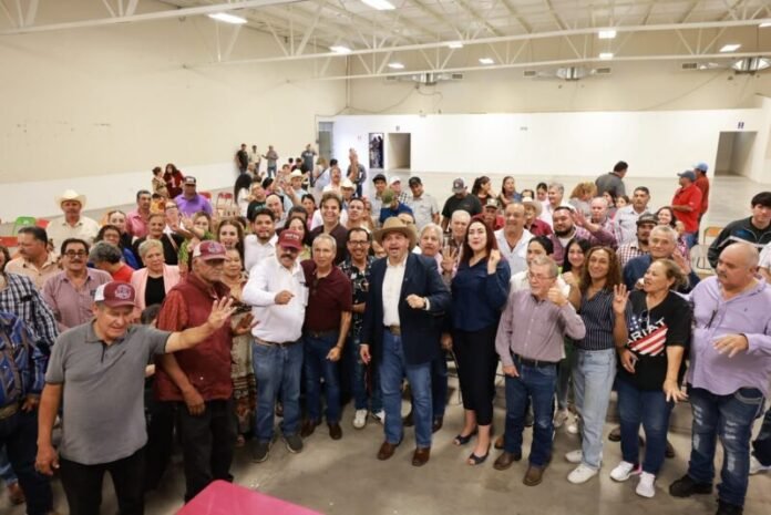 Cruz Pérez Cuéllar lleva el diálogo y la unidad de Morena a San Francisco de Conchos