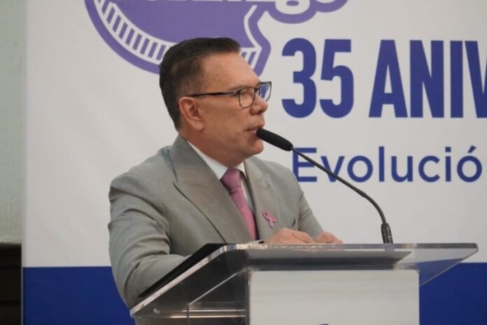 Salud conmemora aniversario del CECAN con capacitación sobre tratamientos oncológicos