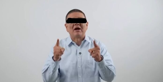 Agentes y exfiscal entre acusadores de César Jáuregui
