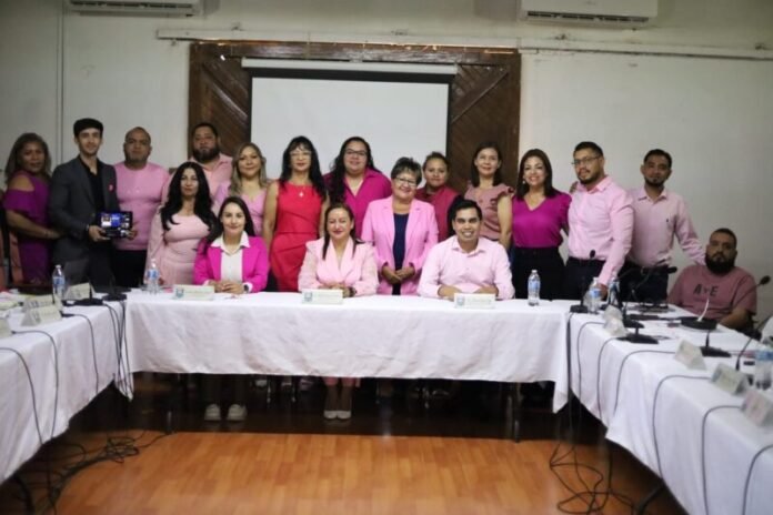 Encabeza Edith Escárcega sesión con sensibilización por el mes rosa