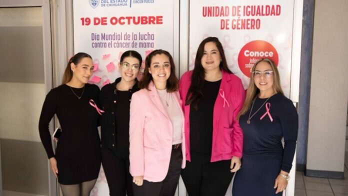 Listón rosa y llamados al autocuidado en oficinas de Gobierno