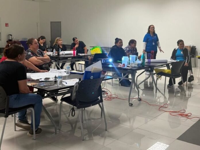 Capacitan estancias infantiles de Juárez en higiene de alimentos