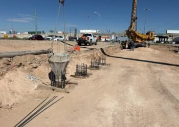 Construyen tres pasos inferiores en avenida de las Torres en Juárez