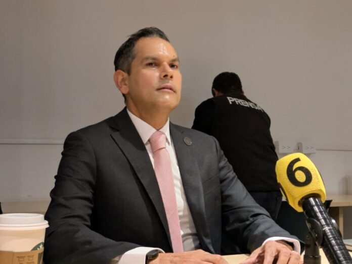 Aguarda FGE resolución de amparo de exfiscal Guillermo Zuany
