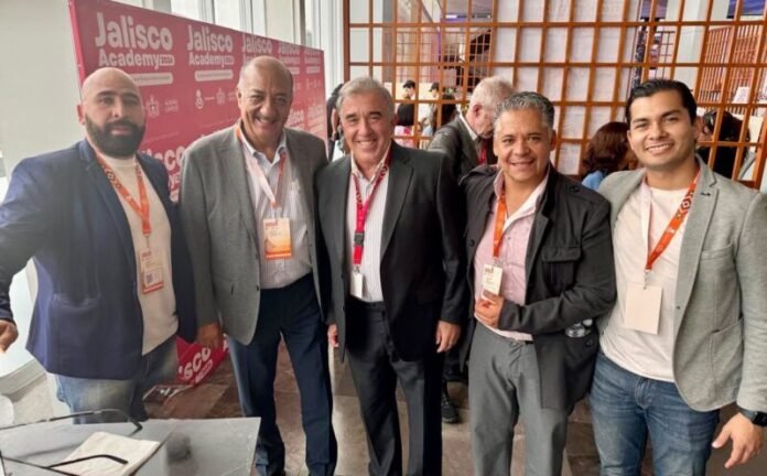 Busca SEyD en Jalisco aplicar prácticas educativas innovadoras en Chihuahua