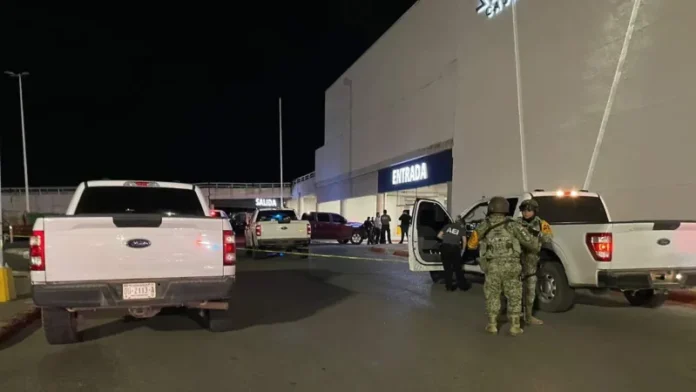 Siguen a hombre hasta Fashion Mall y lo asesinan a balazos