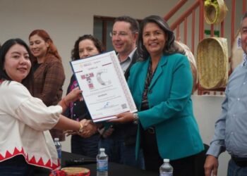 Recibe Guachochi distintivos de Turismo Comunitario Recibe Guachochi distintivos de Turismo Comunitario