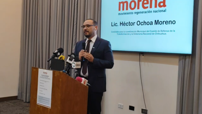 Héctor Ochoa levanta la mano por Morena para la alcaldía de Chihuahua