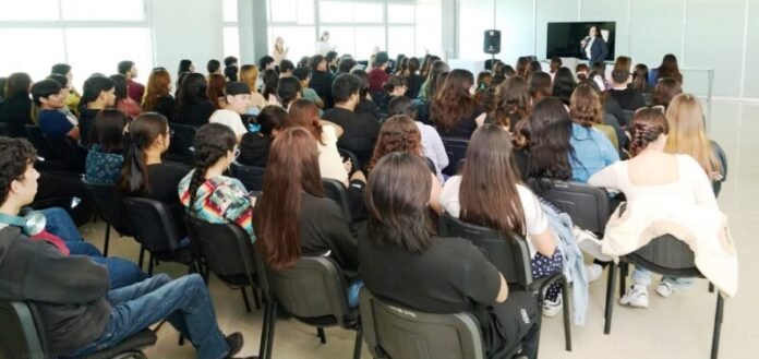 Promueve UTCam el cuidado de la salud mental con pláticas en sus tres unidades académicas